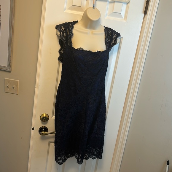 Nicole Miller navy blue lace dress size L Large - Picture 1 of 4